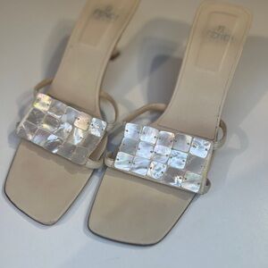 Vintage 2000s ‘Fendi’ beige leather sandals with small block heels.